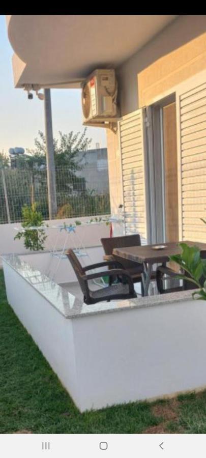 Arjan Dyli Guesthouse 사밀 외부 사진